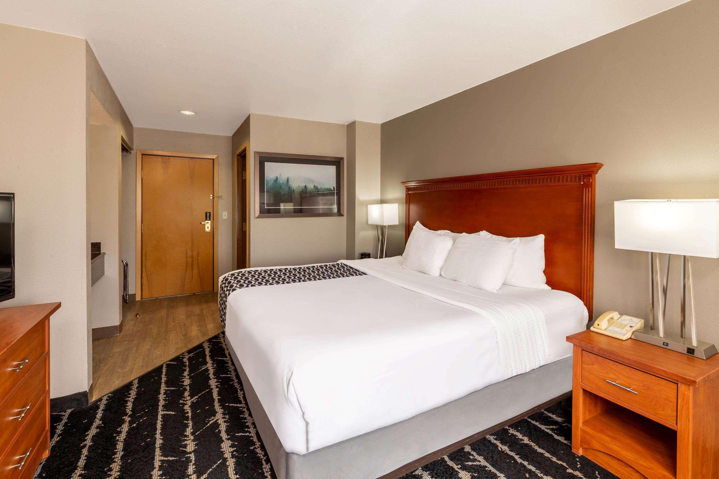 La Quinta By Wyndham Vancouver Exterior photo
