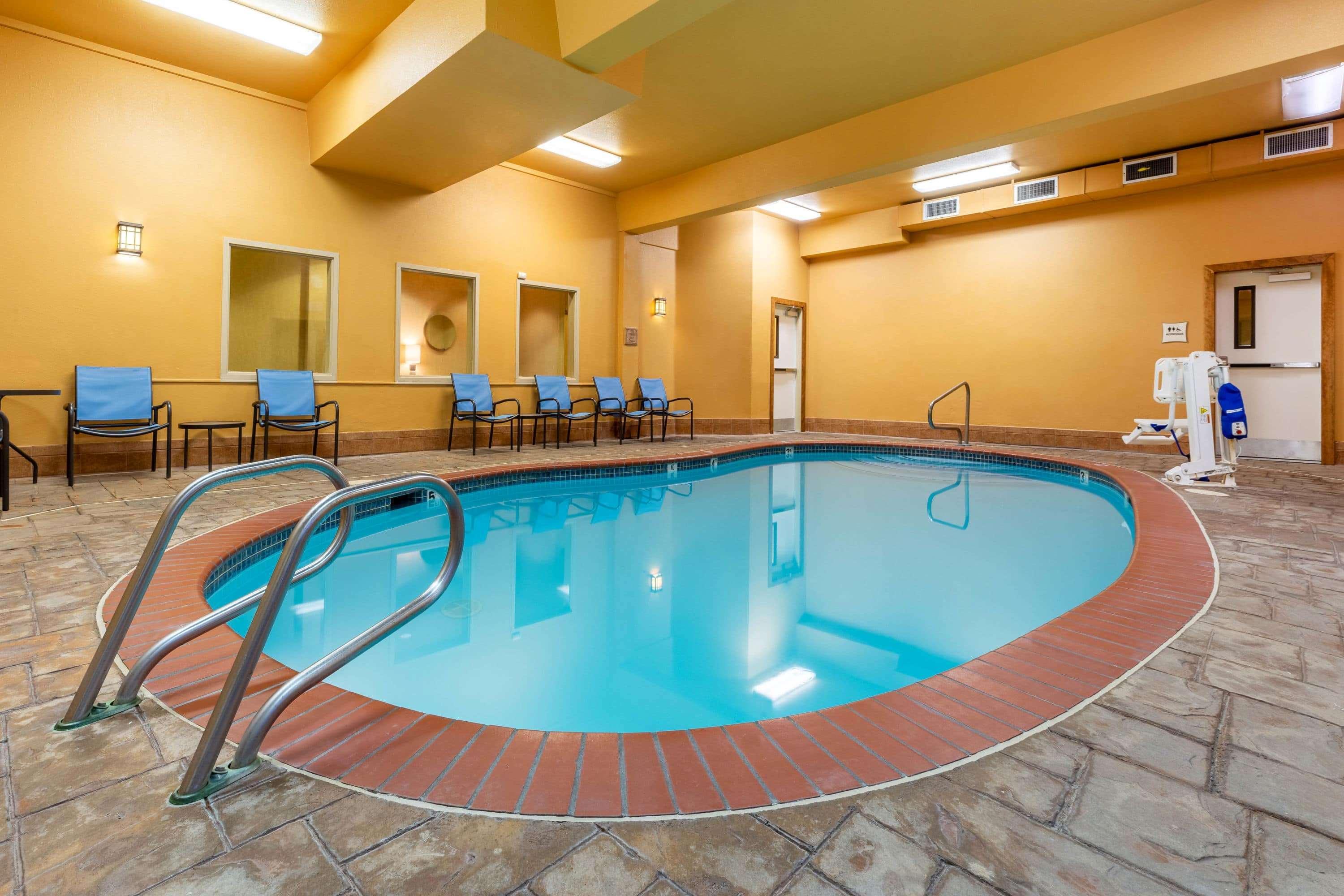 La Quinta By Wyndham Vancouver Exterior photo