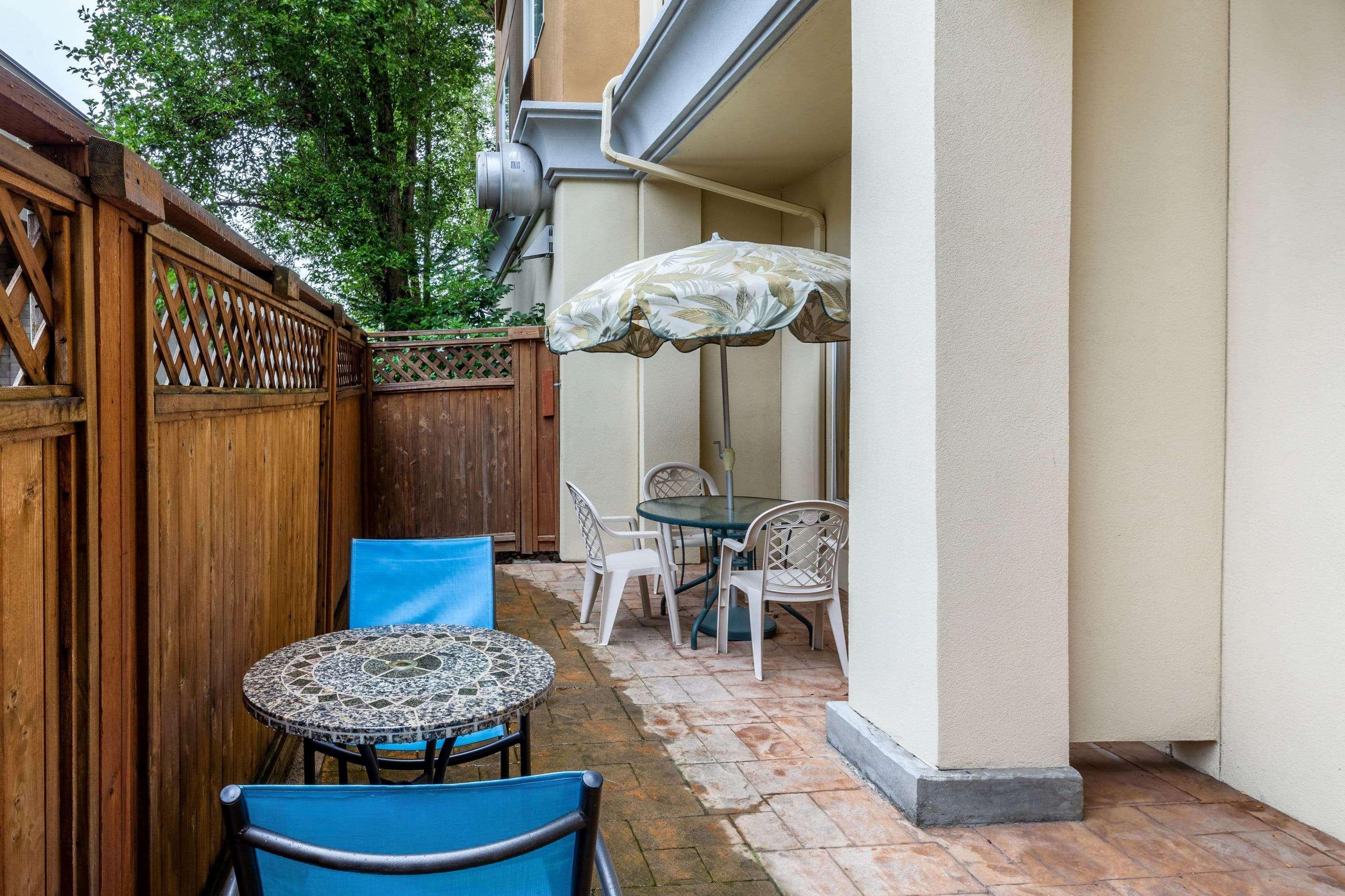 La Quinta By Wyndham Vancouver Exterior photo